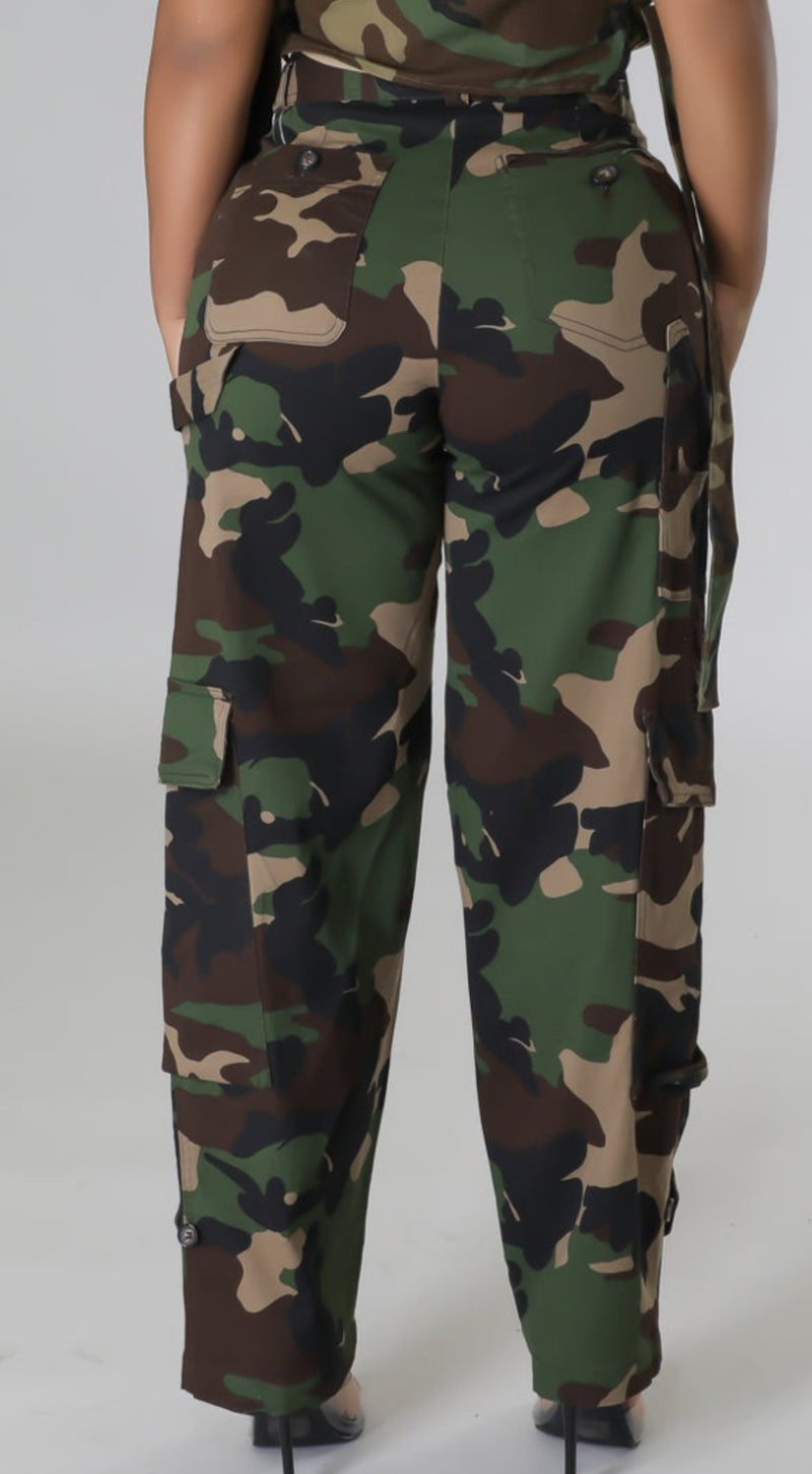 CAMOUFLAGE BELTED CARGO PANTS